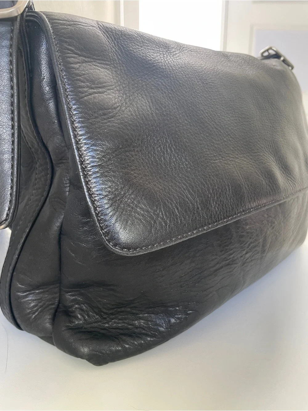 Apostrophe Black Leather Shoulder Bag